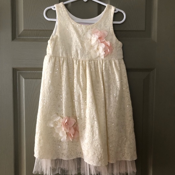 Easter dress - Picture 1 of 1